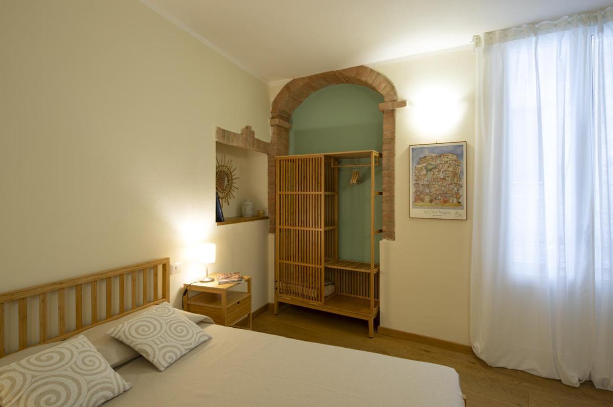 Il Campanone Di Pensión Siena